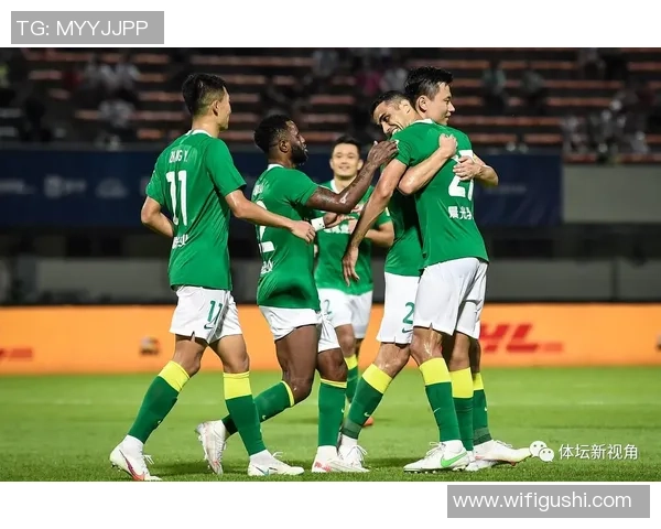 武汉足球队强势领跑联赛积分榜积分达到71分展现冠军实力